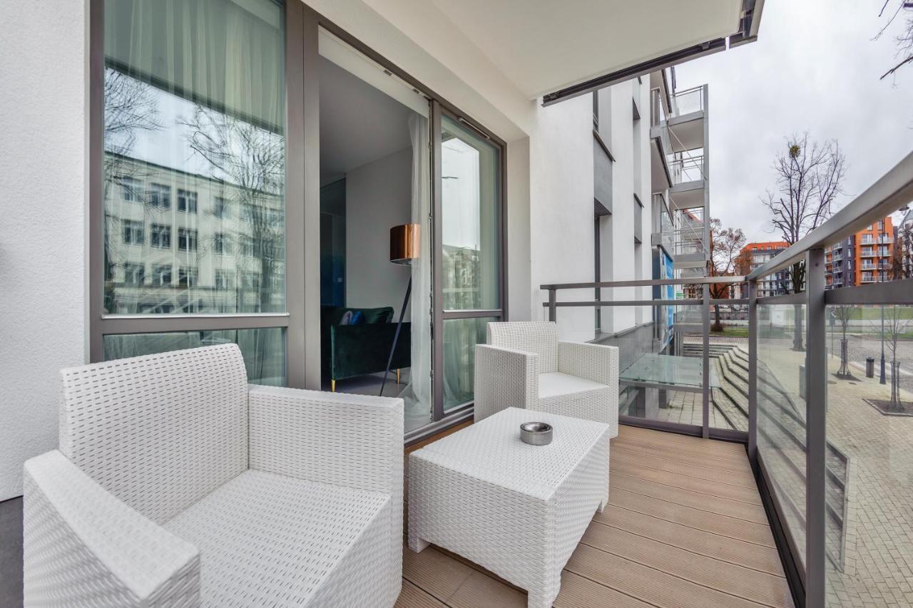 Apartamenty Sun & Snow Riverfront Gdansk Exterior photo